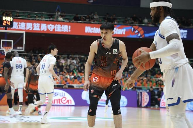 全场战报|先抑后扬！山东男篮99：75逆转宁波，取得四连胜