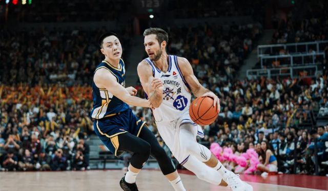 CBA最新消息！北控男篮裁掉救火外援，琼斯或重返吉林男篮