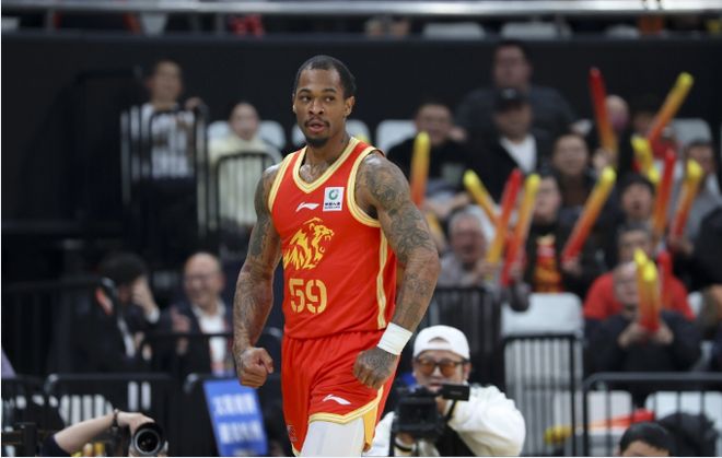 CBA杯-塔克48+11广厦逆转吉林晋级四强 三分2-19外线狂输51分