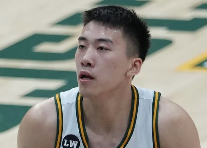 大爆发！王俊杰8中7高效19+3三分 追平NCAA生涯单场第二高分