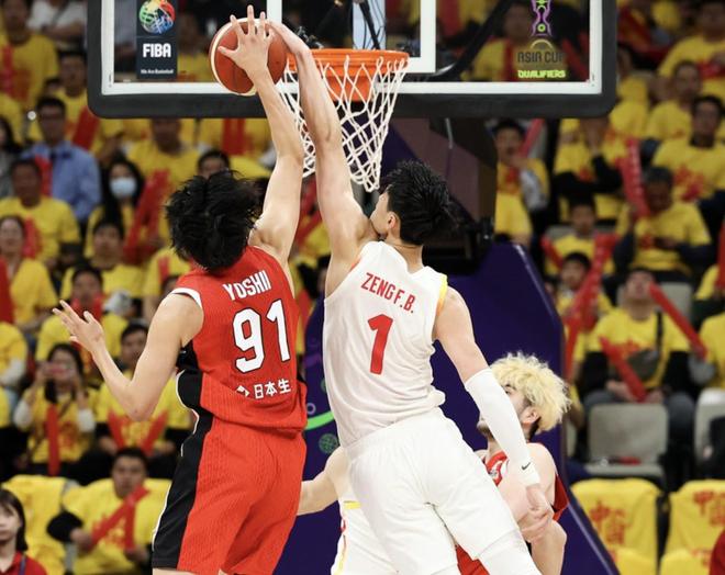 媒体人：曾凡博因伤提前结束本次国家队之旅