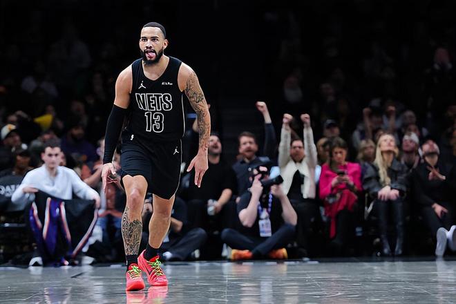 腾出名额后，76人用双向合同签下了刚刚被篮网裁掉的侧翼球员？