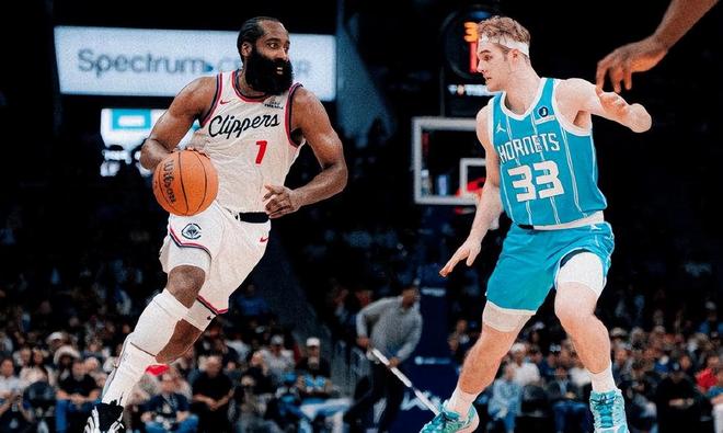 爆冷5连败，离总冠军越来越远！成最累的超级巨，你真该离开了