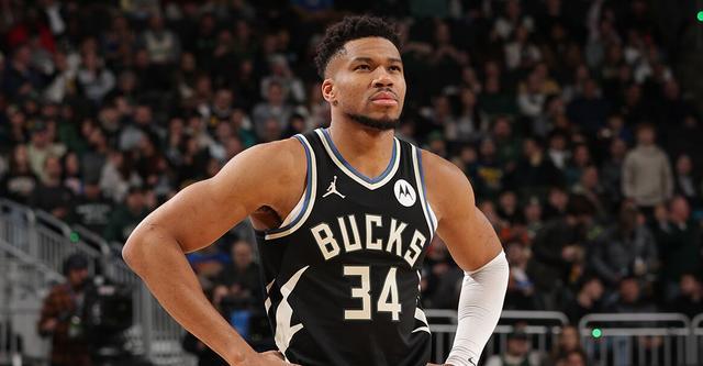 Shams：雄鹿不急于完成交易 为得到理想回报可等到休赛期