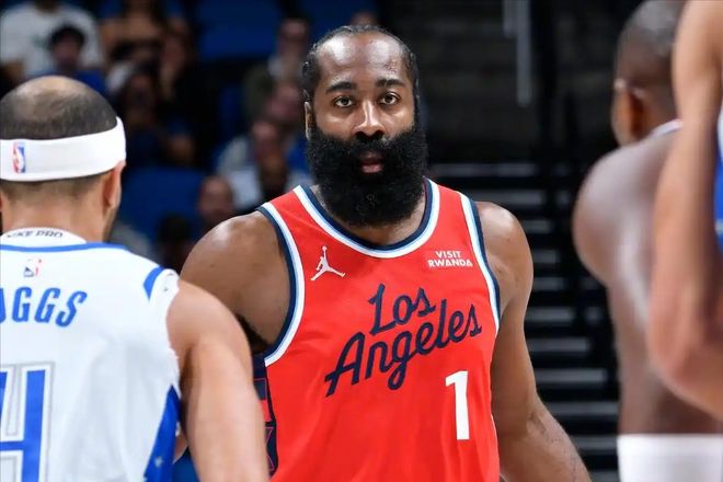 空砍31+5+8，哈登遭遇9连败！快船21个失误崩盘，卢指导濒临下课