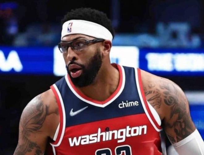 名记：浓眉因手部和腹股沟伤势，预计缺席本赛季剩余比赛