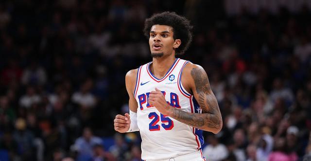 队记：76人预计将巴洛的双向合同转为标准的NBA合同