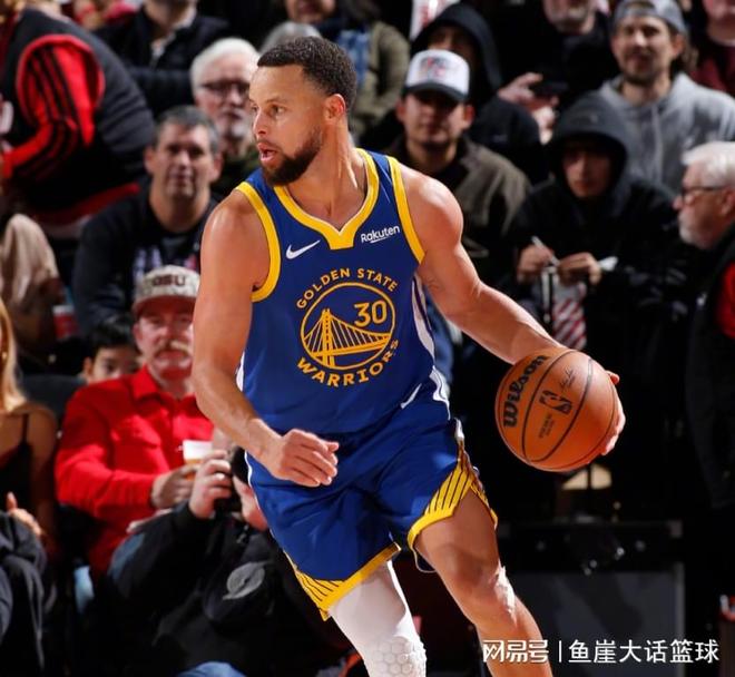 勇士遇两难题，库里有苦难言！科尔对巴特勒提要求，格林承认错误