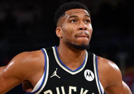 不主动、不拒绝、不负责！字母哥逼迫雄鹿当罪人