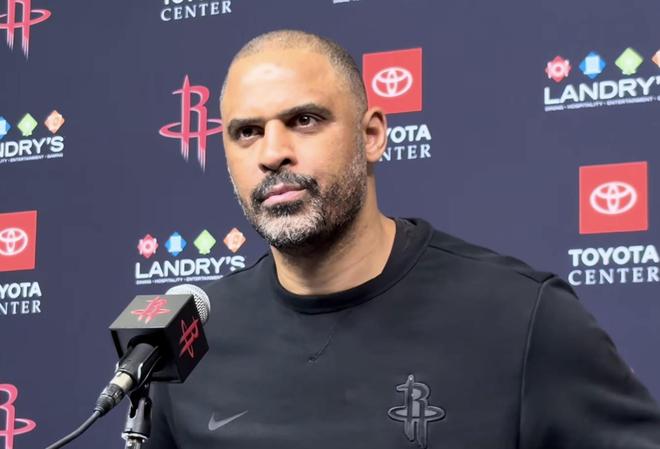 乌度卡：今晚最大的问题是缺乏沟通，这个问题本该早点解决