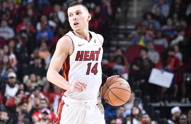 雄鹿vs热火前瞻：热火近期状态不俗，客场冲击四连胜