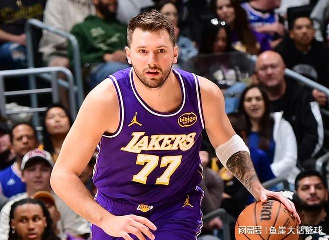 NBA最新排名！东部第一大爆冷，湖人升到第五，火箭给三队送温暖