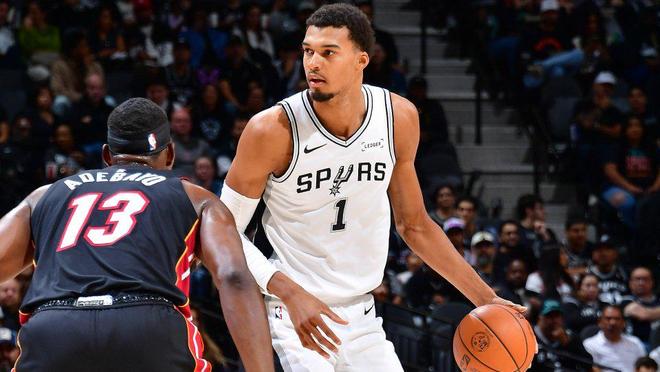 10大数据读懂赛季开局：文班禁区出手大幅提升 字母或破奥胖纪录