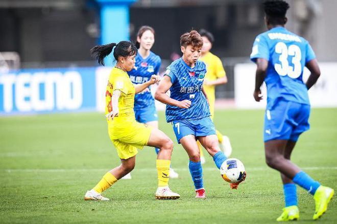 2-0！武汉女足首进亚冠决赛 王霜+宋端齐轰世界波 周六晚8点冲冠