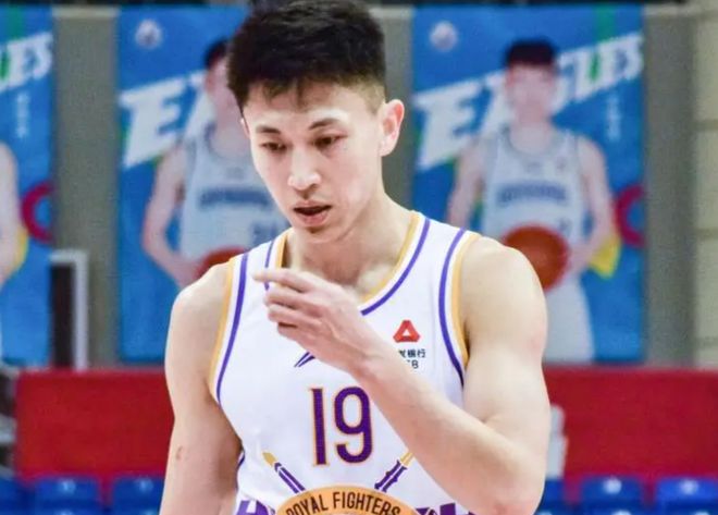 阿这？刘晓宇很可能离开北控，后场仅靠廖三宁？今夏引援难度大！