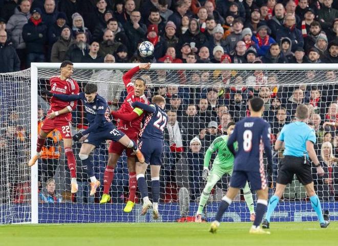 1-4！3-1！欧冠悲喜夜，利物浦爆冷惨败，阿森纳登顶送拜仁首败！