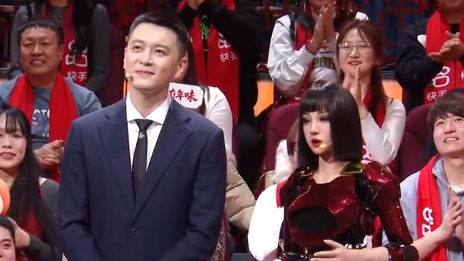 杨鸣赵继伟夫妇助推辽视春晚收视率No1！辽篮众将士给球迷拜年！