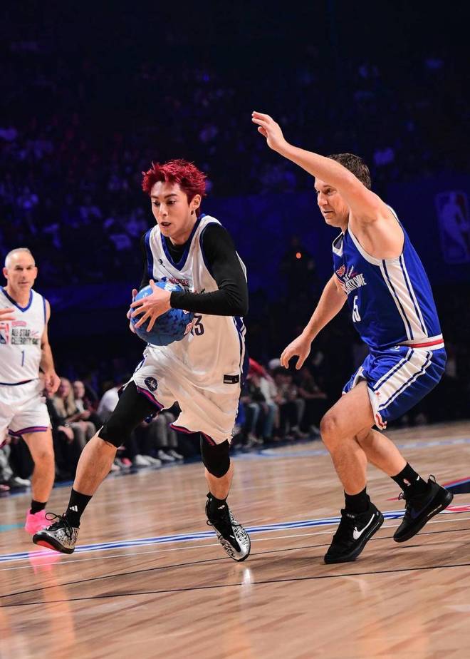 NBA全明星名人赛开打，王鹤棣化身樱木花道