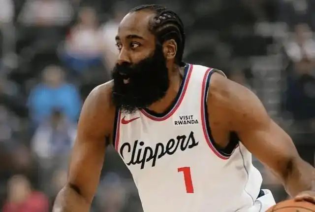 哈登这场爆发，伦纳德下场复出，保罗生涯最后1季还有希望夺冠吗?