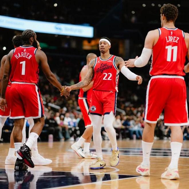 不容易，快船三分28中5但险胜奇才，创赢球时队史最低命中率