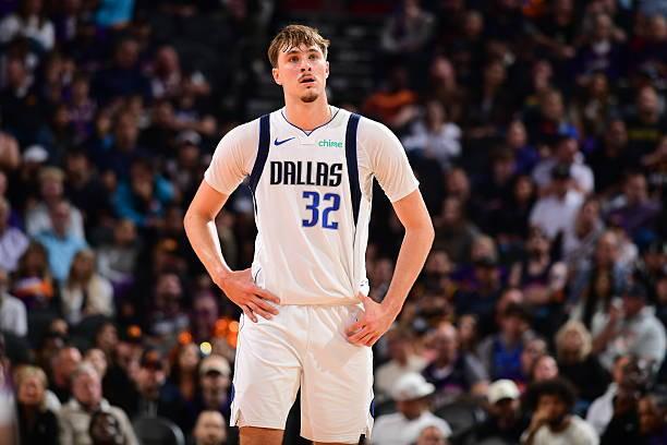 官方：弗拉格左脚足中部扭伤，伤缺客战湖人+全明星新秀赛