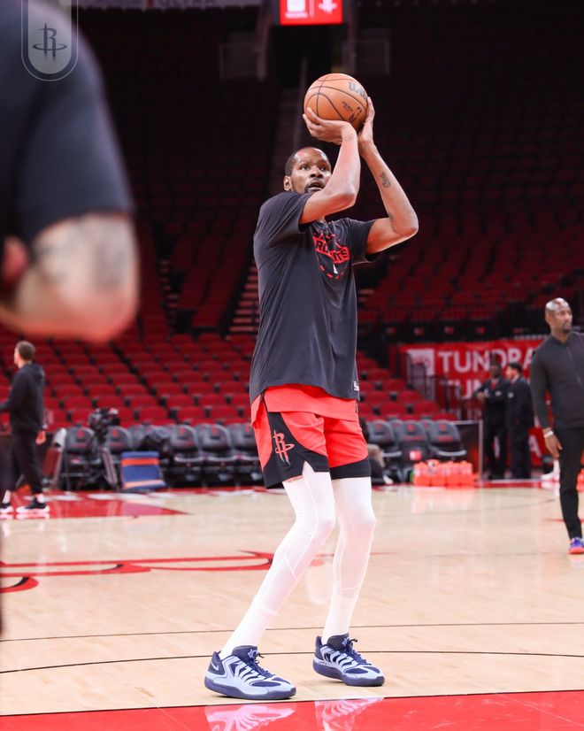 杜兰特28+10火箭战胜公牛结束3连败，申京23+7+11汤普森23分