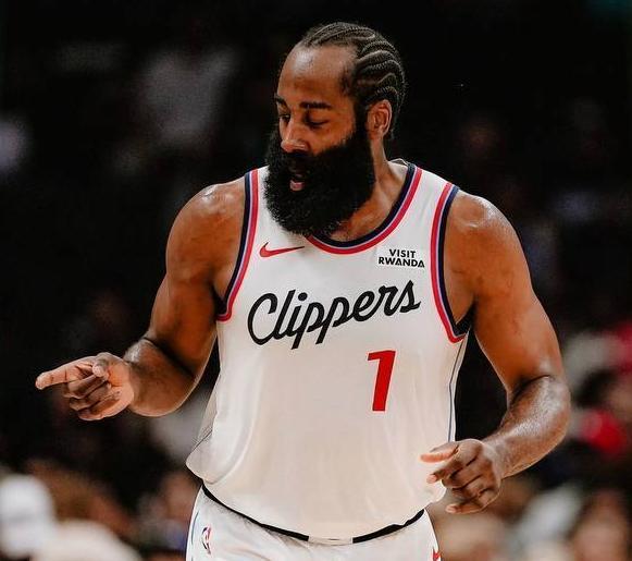 哈登透支严重，昨天三分16投10中，今天三分8投0中！