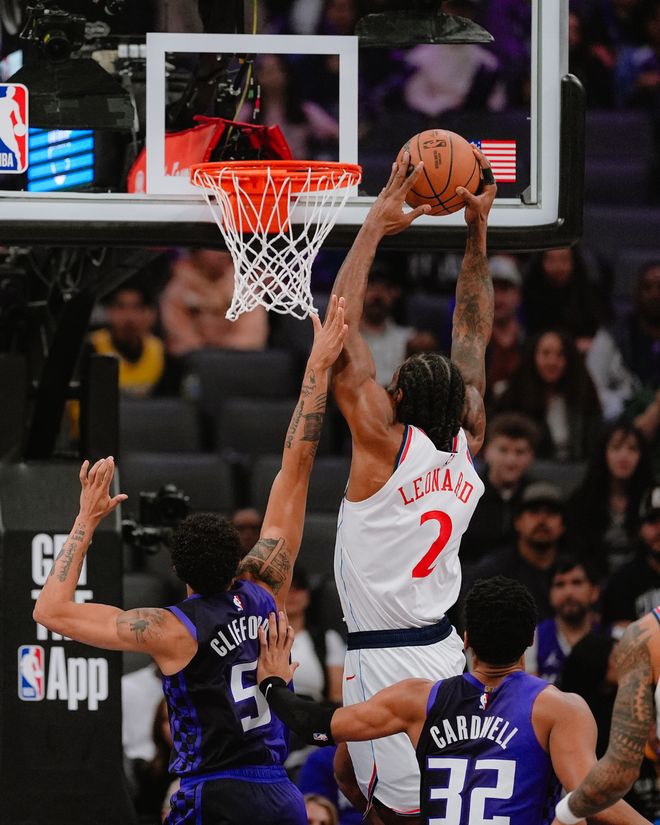 莱纳德31分9板7助攻快船送国王11连败，科林斯22分7篮板