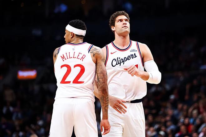 偶尔顶顶可能还行，但快船还是不能对内线老将有太多的指望？