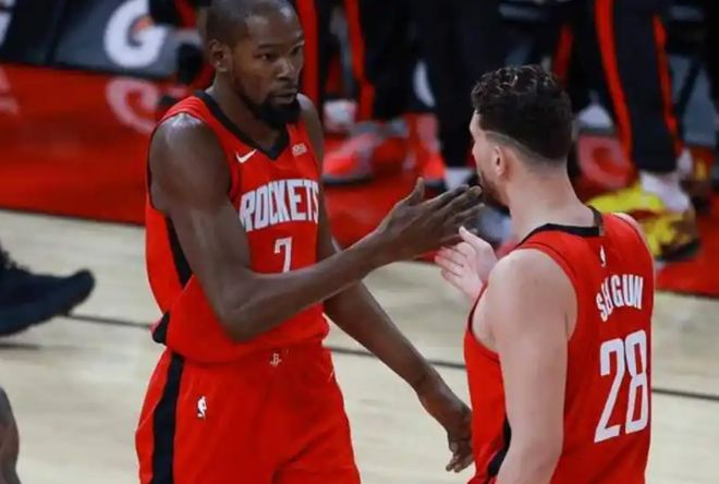 火箭102-95击败快船 球员评价：2人优秀，3人及格，3人低迷