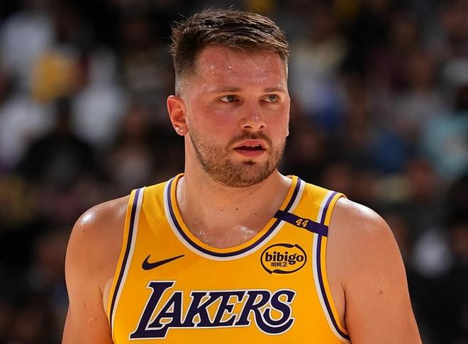 NBA今日里程碑！約基奇超越威少，東契奇創(chuàng)神級(jí)紀(jì)錄，2人創(chuàng)新高