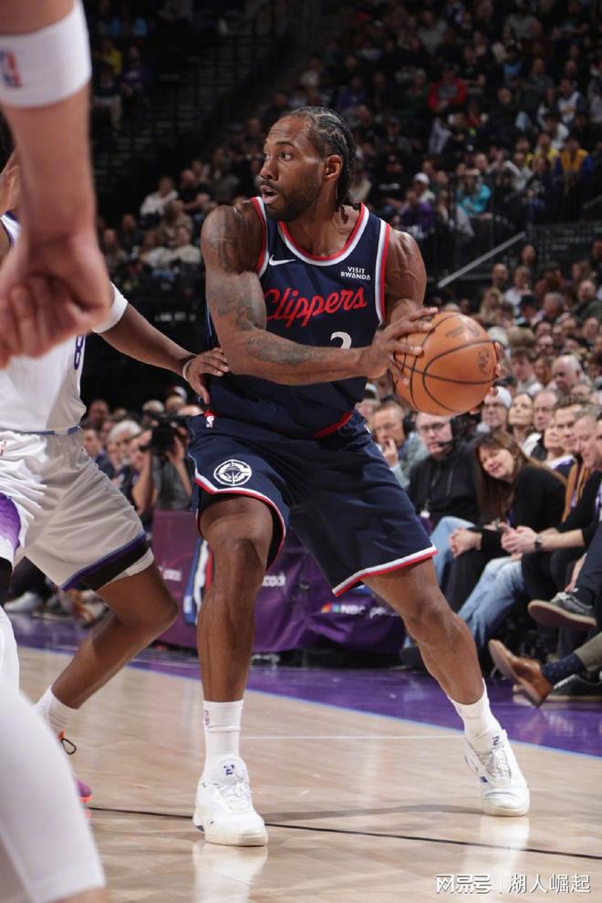 小卡21分7篮板快船击败爵士3连胜，哈登16分10助攻马尔卡宁19分