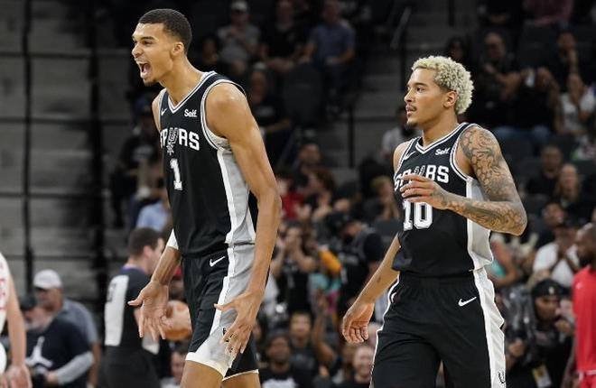 火箭三喜臨門！烏度卡+雙前鋒獲最佳提名，申京無緣，馬刺大贏家