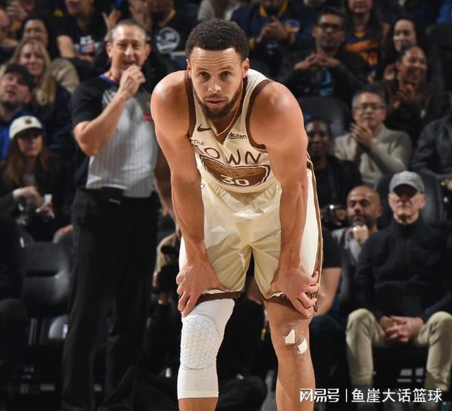 勇士124-131活塞！格林谈裁判直接摊牌，桑托斯对库里表态成重点
