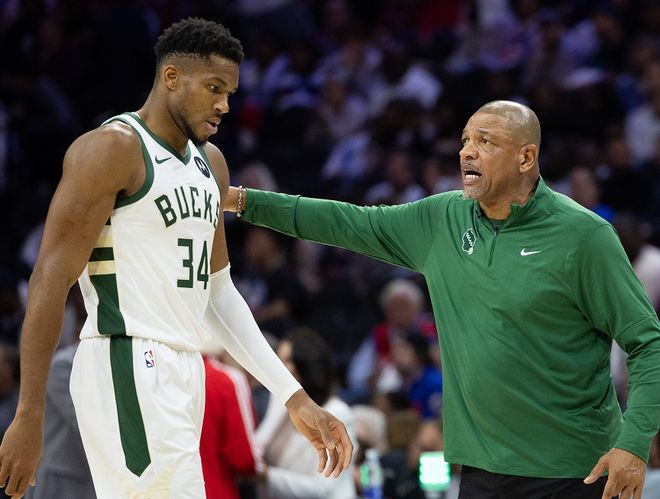 4战狂输97分！刷新队史纪录！老里要提前退休，字母哥也该走了