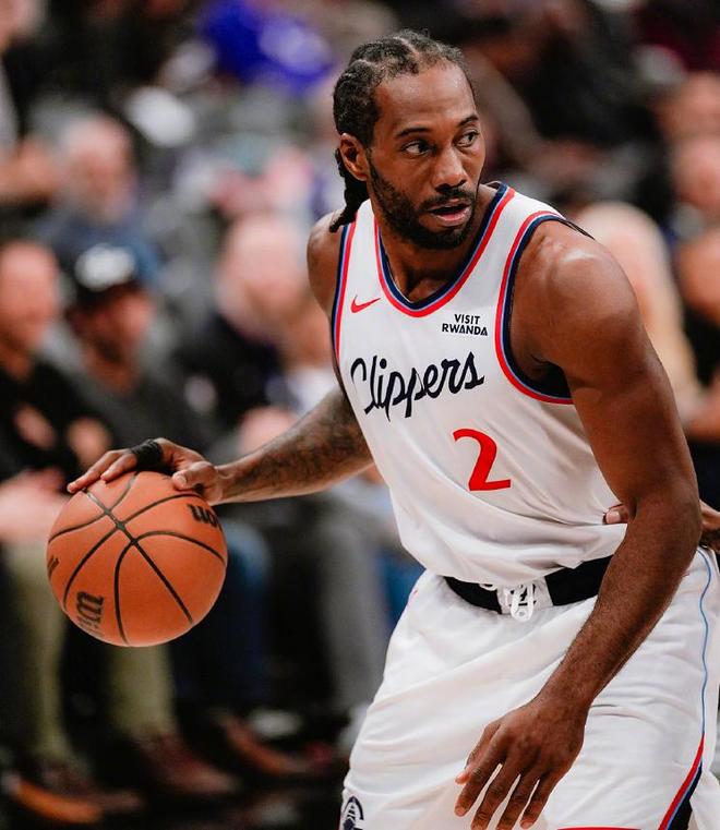 小卡31+9+7创生涯新高比肩格里芬，威少战旧主打铁，快船力克国王