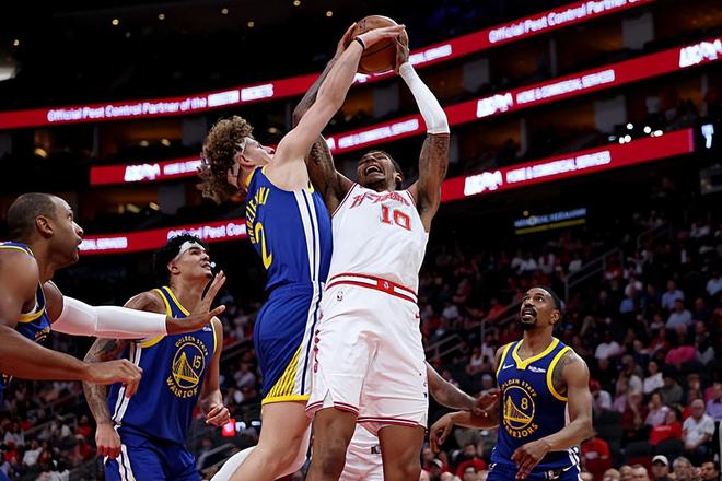 打了43分鐘沒進1球，火箭鋒線新星面對勇士打出了生涯最差之戰？