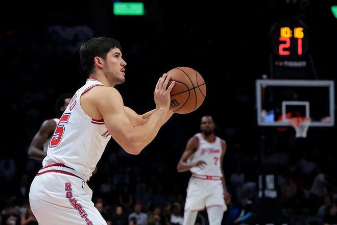 五项数据创新高，三分命中率40%，近5战22+4+5，谁还敢说他是水货