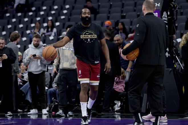 黑子说话！哈登末节爆发，首秀完美！威少21+9抢戏失败，米神35分