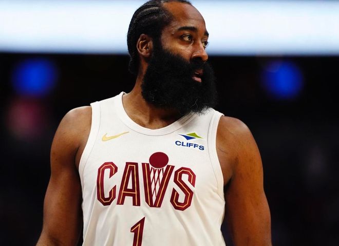 哈登五年换四队后，认为NBA的忠诚被严重吹捧！