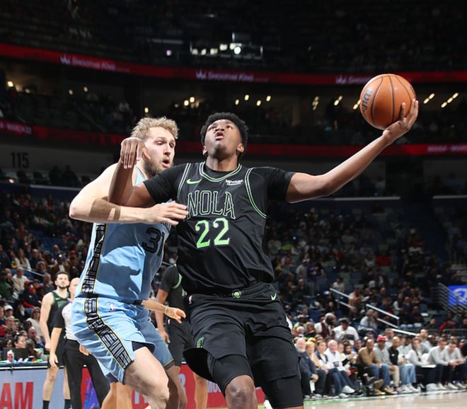 西部排名又乱了：太阳创NBA奇迹，掘金追平马刺，7队排名互换