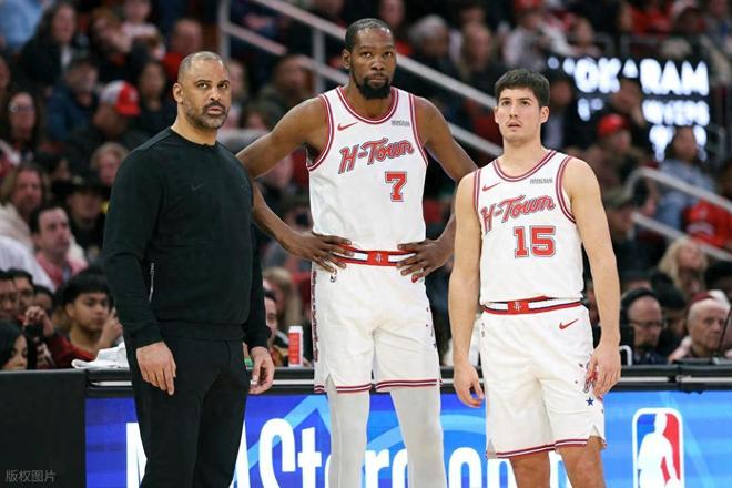 随着火箭111-107险胜 马刺爆冷 西部最新积分榜更新西部2-7名乱了