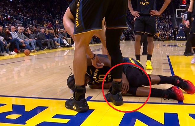 巴特勒重伤！勇士25分大胜复仇热火，库里创NBA第1神迹，嘴哥18分