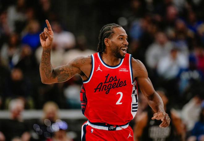 伦纳德梦回巅峰破纪录，哈登准三双，这支球队该解散了