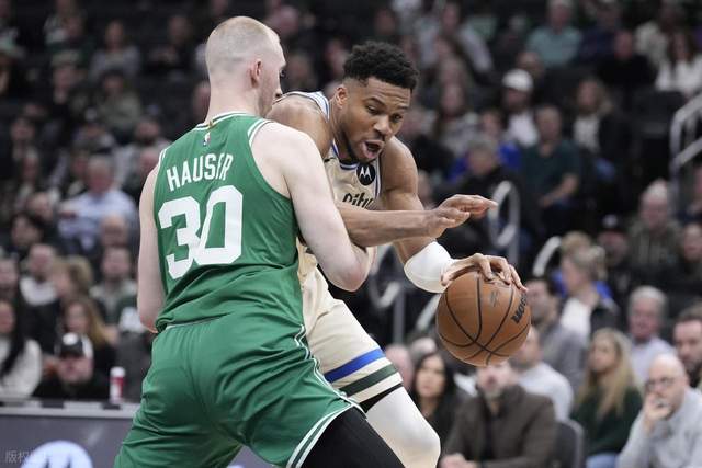 爆大冷！核心缺席居然27分狂胜：全场鸦雀无声，字母哥复出低迷