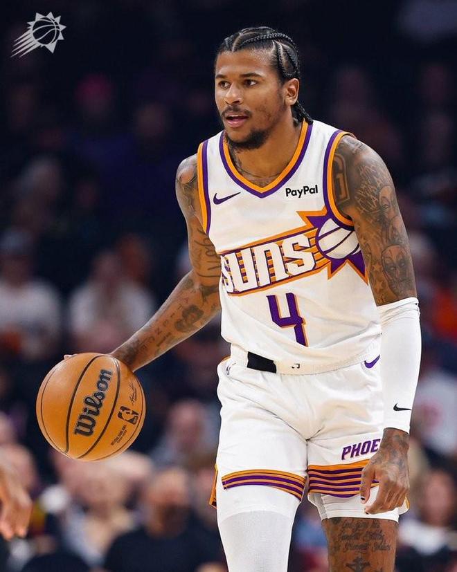 官方：杰伦-格林腿筋伤势复发伤退；本赛季两次复出均只打了2场