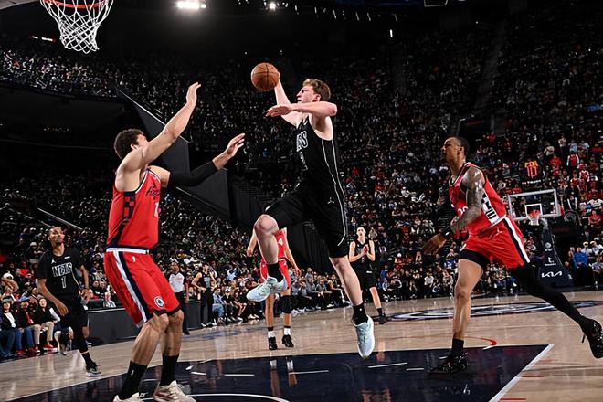 这次又被快船打爆了！篮网至今没搞清到底应该如何使用锋线新秀？