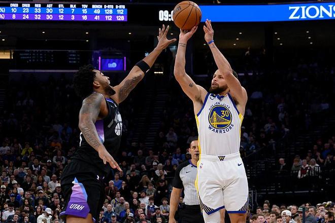 库里27分 勇士140-124大胜爵士