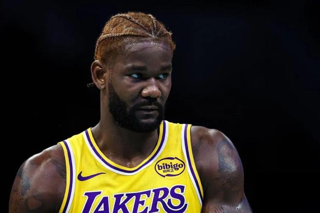 只是备胎！下赛季的艾顿，会不会离开湖人？