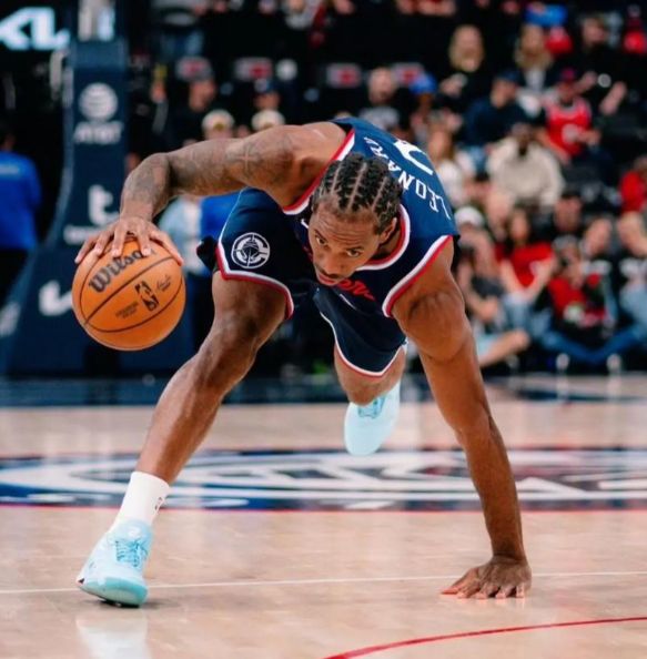 仅一夜！2笔交易达成，NBA全明星出炉，哈登落选，詹姆斯再创神迹